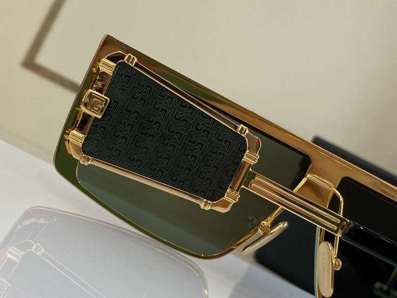 Picture of Balmain Sunglasses _SKUfw45022994fw